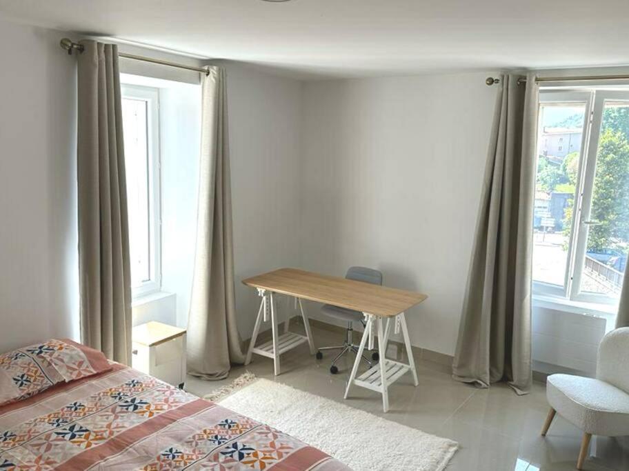 Cocoon 52 M2 New, Beautiful View Castle And Mountain Apartment Foix Exterior photo