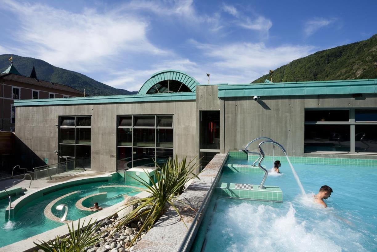 Cocoon 52 M2 New, Beautiful View Castle And Mountain Apartment Foix Exterior photo